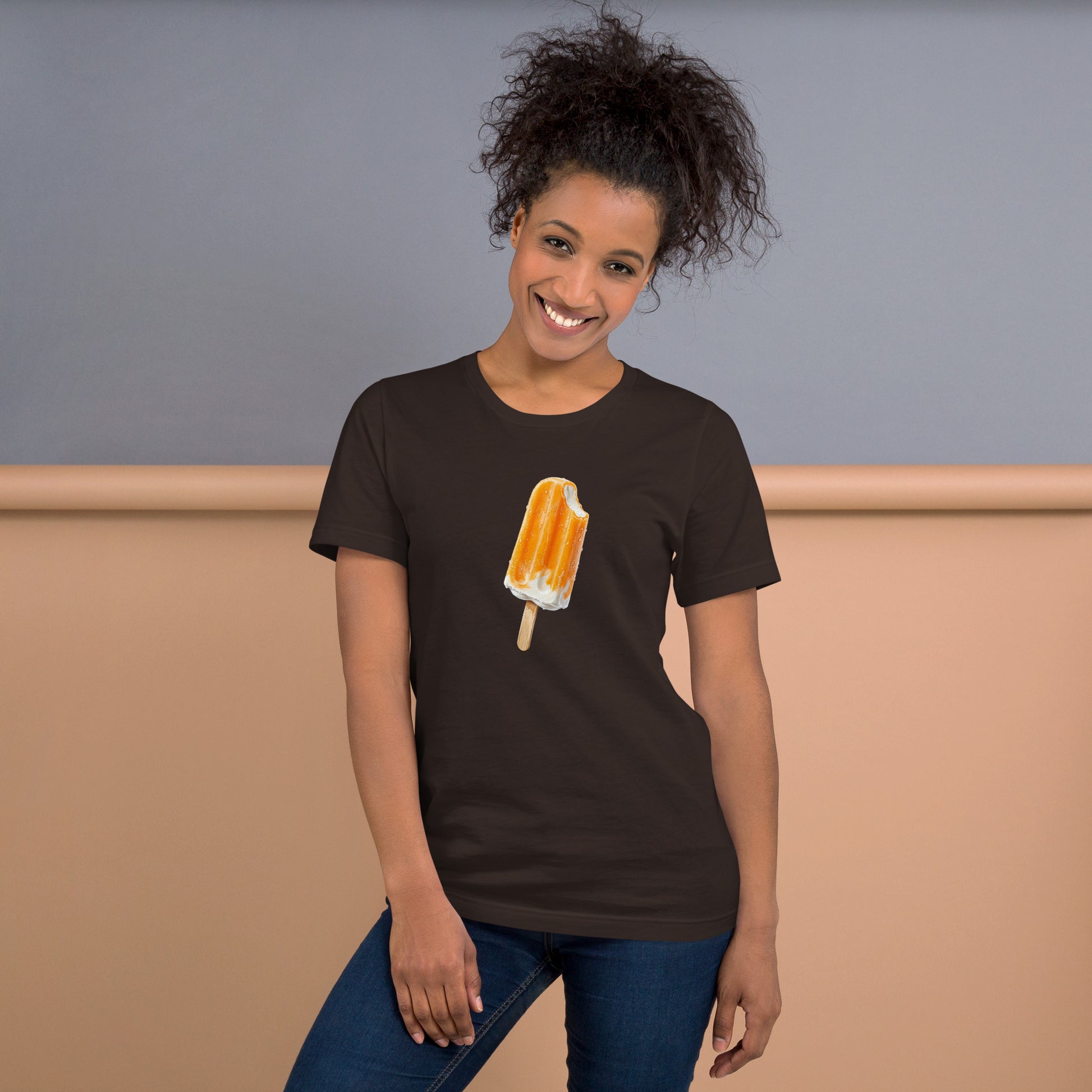 Woman's brown t-shirt with a popsicle design
